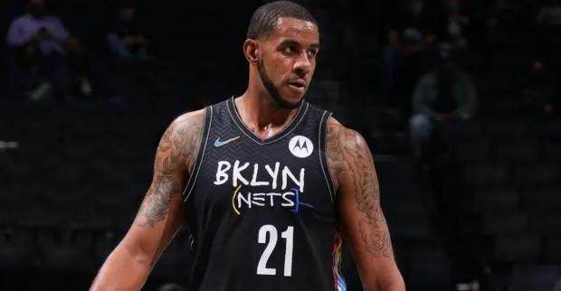 开云入口-重返赛场驰援欧文？37岁阿尔德里奇将为独行侠试训